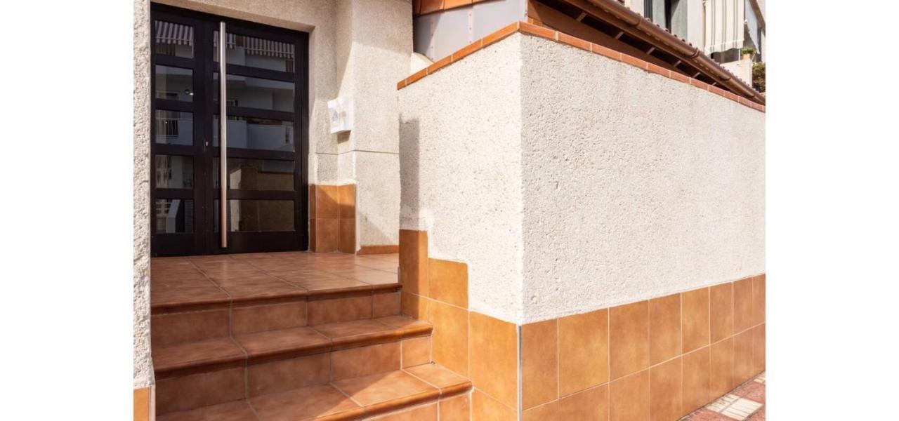 Casa Krisma, Fabulous Modern Spacious 2 Bedrooms Apartment, Remote Work, Fast Wifi, Parking And Ac * Costa Adeje (Tenerife)