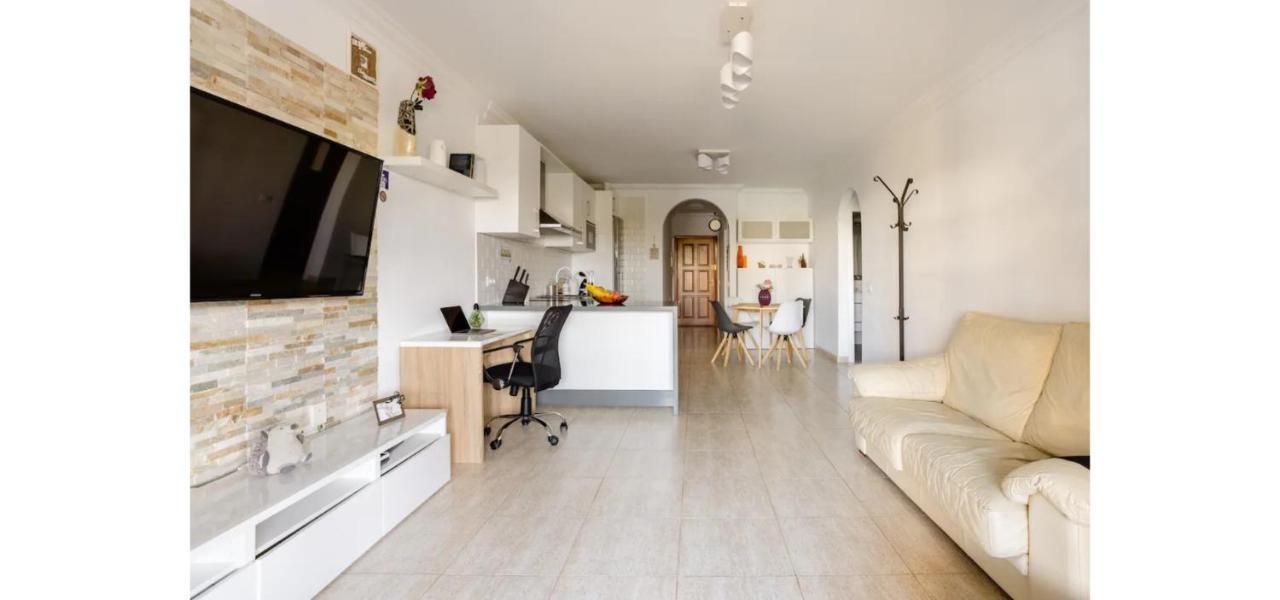 Casa Krisma, Fabulous Modern Spacious 2 Bedrooms Apartment, Remote Work, Fast Wifi, Parking And Ac Appartement Costa Adeje (Tenerife)